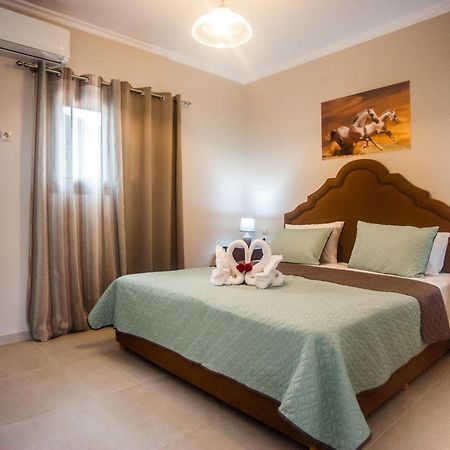 Ta Didymakia Apartments. Argostoli  Eksteriør billede